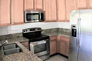202 Las Brisas Cir, Sunrise, FL 33326 - Photo 5