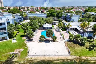 9351 Fontainebleau Blvd, Miami, FL 33172 - Photo 31