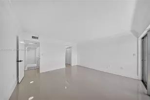9351 Fontainebleau Blvd, Miami, FL 33172 - Photo 21