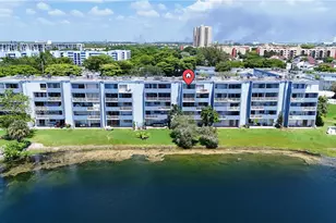9351 Fontainebleau Blvd, Miami, FL 33172 - Photo 29