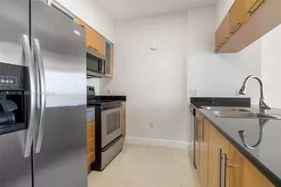 1750 N Bayshore Dr #4811, Miami, FL 33132 - Photo 5