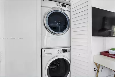8270 NE 1st Pl #4, Miami, FL 33138 - Photo 7