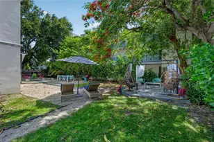 8270 NE 1st Pl, Miami, FL 33138 - Photo 27