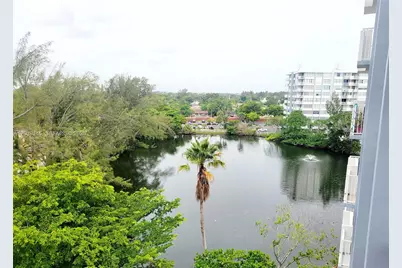 1300 NE Miami Gardens Dr #720E, Miami, FL 33179 - Photo 1