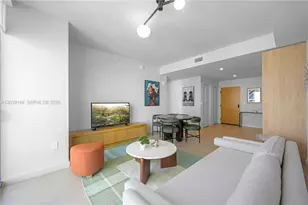 11 NE 6th St, Miami, FL 33132 - Photo 3
