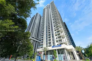 11 NE 6th St, Miami, FL 33132 - Photo 1