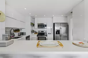 11111 Biscayne Blvd, Miami, FL 33181 - Photo 7