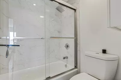 11111 Biscayne Blvd #8C, Miami, FL 33181 - Photo 17