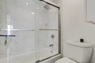 11111 Biscayne Blvd, Miami, FL 33181 - Photo 17