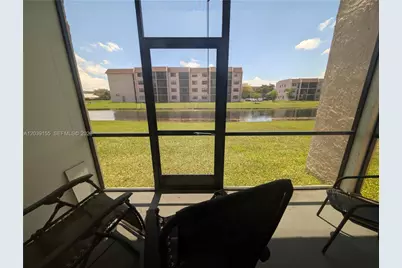 10120 Sunrise Lakes Blvd #110, Sunrise, FL 33322 - Photo 9