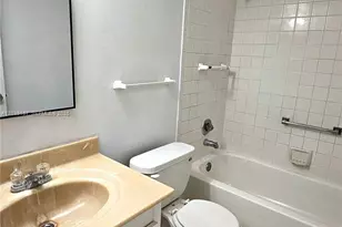 13155 SW 7th Ct, Pembroke Pines, FL 33027 - Photo 9
