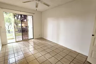 13155 SW 7th Ct, Pembroke Pines, FL 33027 - Photo 11