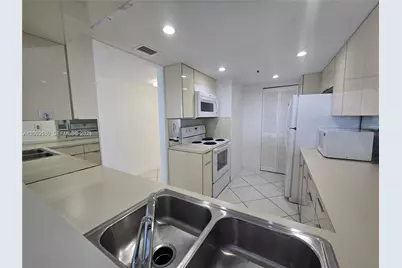 [Address not provided], Miami, FL 33132 - Photo 15