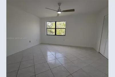 10245 NW 9th Street Cir #210-9, Miami, FL 33172 - Photo 7