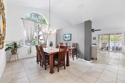 1522 NW 182nd Way, Pembroke Pines, FL 33029 - Photo 17