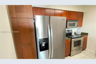1200 Brickell Bay Dr #1702, Miami, FL 33131 - Photo 15