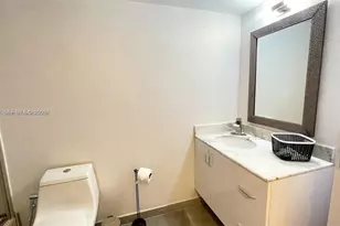 1200 Brickell Bay Dr, Miami, FL 33131 - Photo 5