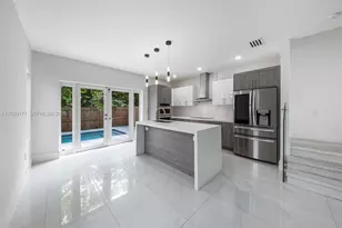 3142 Carter St, Miami, FL 33133 - Photo 5