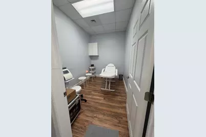 17650 NW 78th Ave #104, Hialeah, FL 33015 - Photo 3