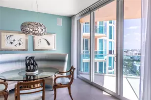 300 South Pointe Dr, Miami Beach, FL 33139 - Photo 5