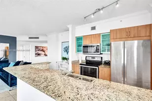 17555 NW Atlantic Blvd, Sunny Isles Beach, FL 33160 - Photo 13