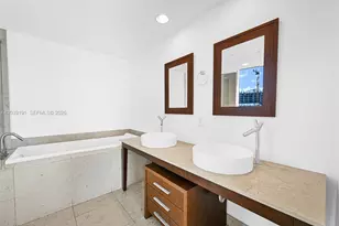 475 Brickell Ave, Miami, FL 33131 - Photo 15