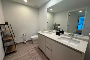 1010 Brickell Ave, Miami, FL 33131 - Photo 17