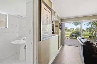 19015 E Saint Andrews Dr, Hialeah, FL 33015 - Photo 29