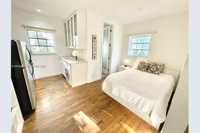 439 15th St #18, Miami Beach, FL 33139 - Photo 3