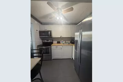 9081 Sunrise Lakes Blvd #108, Sunrise, FL 33322 - Photo 5