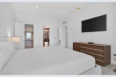 10275 Collins Ave #1521, Bal Harbour, FL 33154 - Photo 19
