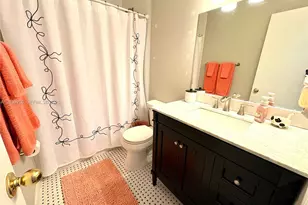 9481 Bradshaw Ln, Tamarac, FL 33321 - Photo 25