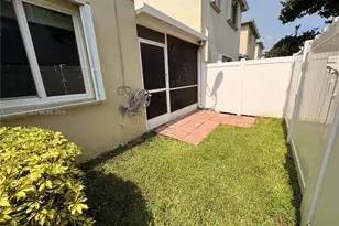 9481 Bradshaw Ln, Tamarac, FL 33321 - Photo 15