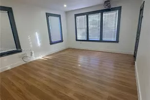 453 NW 25th Ct, Miami, FL 33125 - Photo 3