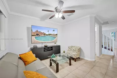 806 NW 208th Way, Pembroke Pines, FL 33029 - Photo 11