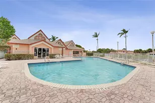 806 NW 208th Way, Pembroke Pines, FL 33029 - Photo 51