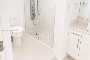 6039 Collins Ave, Miami Beach, FL 33140 - Photo 11