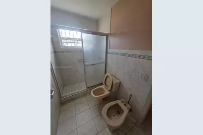 405 SE 4th Ave, Hialeah, FL 33010 - Photo 17