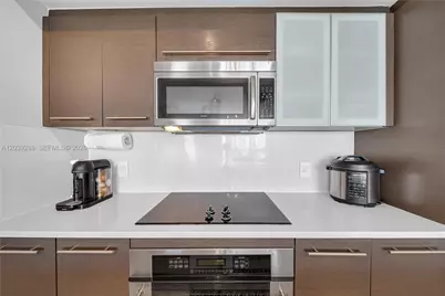 [Address not provided], Miami, FL 33131 - Photo 7