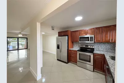 1606 NW 90th Way #1606, Pembroke Pines, FL 33024 - Photo 3