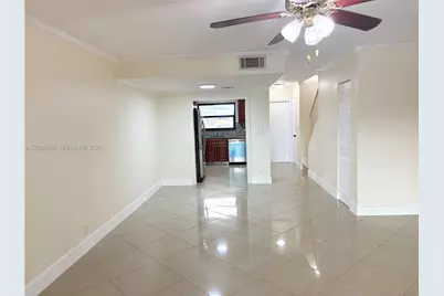 1606 NW 90th Way #1606, Pembroke Pines, FL 33024 - Photo 13