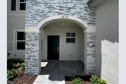 1810 SE 26th Ter #1810, Homestead, FL 33035 - Photo 1
