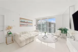 485 Brickell Ave, Miami, FL 33131 - Photo 9