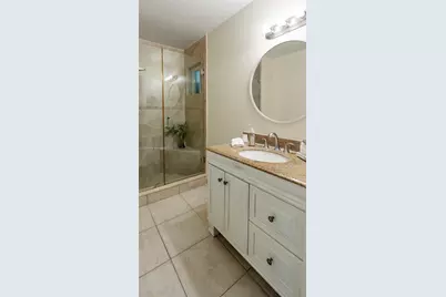7548 NW 173rd Ter, Hialeah, FL 33015 - Photo 11