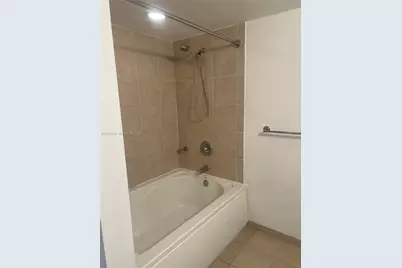 19501 W Country Club Dr #611, Aventura, FL 33180 - Photo 17