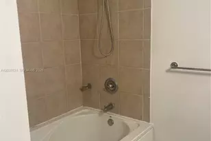 19501 W Country Club Dr, Aventura, FL 33180 - Photo 17