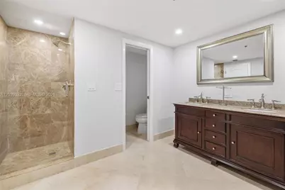 10175 Collins Ave #907, Bal Harbour, FL 33154 - Photo 23
