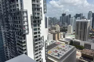 300 S Biscayne Blvd, Miami, FL 33131 - Photo 7