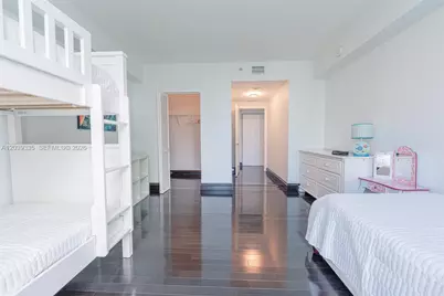 335 S Biscayne Blvd #1009, Miami, FL 33131 - Photo 23