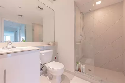 335 S Biscayne Blvd #1009, Miami, FL 33131 - Photo 13